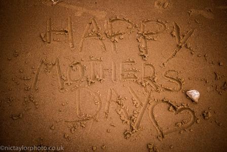Celebrating the 100th anniversary of Mother's Day (Mothers Day by Nic Taylor under CC license)